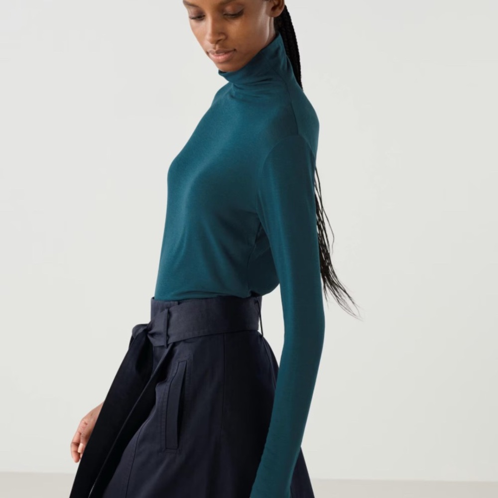 [BUNDLE] 2 HEATTECH T-Shirt | Turtleneck | Size XS | Green, Red